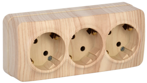 Розетка 3-местная для открытой установки с заземлением без защитных шторок 16А РС23-3-ХС сосна GLORY