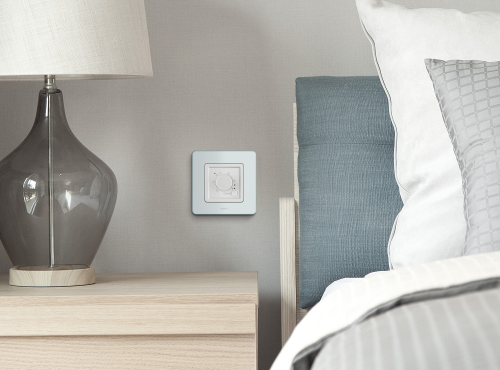 Термостат электронный с индикацией с внешним датчиком в комплекте белый INSPIRIA