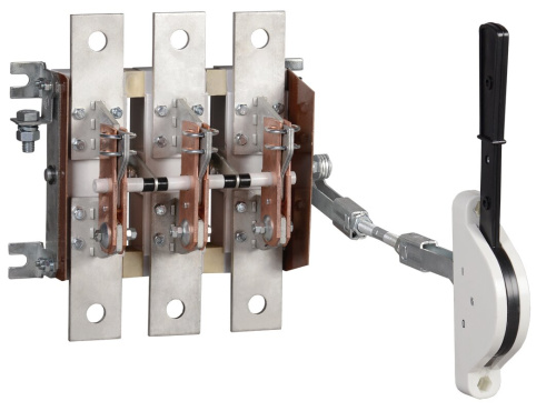 Разъединитель РЕ19-39-31140 630А GENERICA