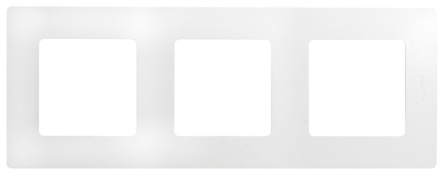 Рамка 3-местная белый ETIKA