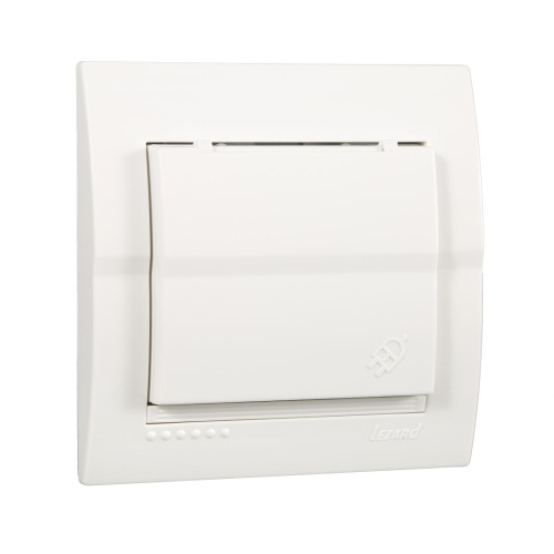 Розетка с/з с крышкой белый DERIY 