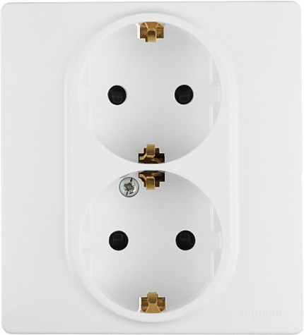 Розетка 2местная с заземлением с защитными шторками 16А в сборе белый ETIKA