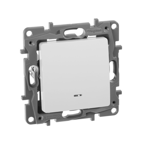 Выключатель 1-клавишный с подсветкой/индикацией схема 1L 10АХ безвинтовые зажимы белый ETIKA